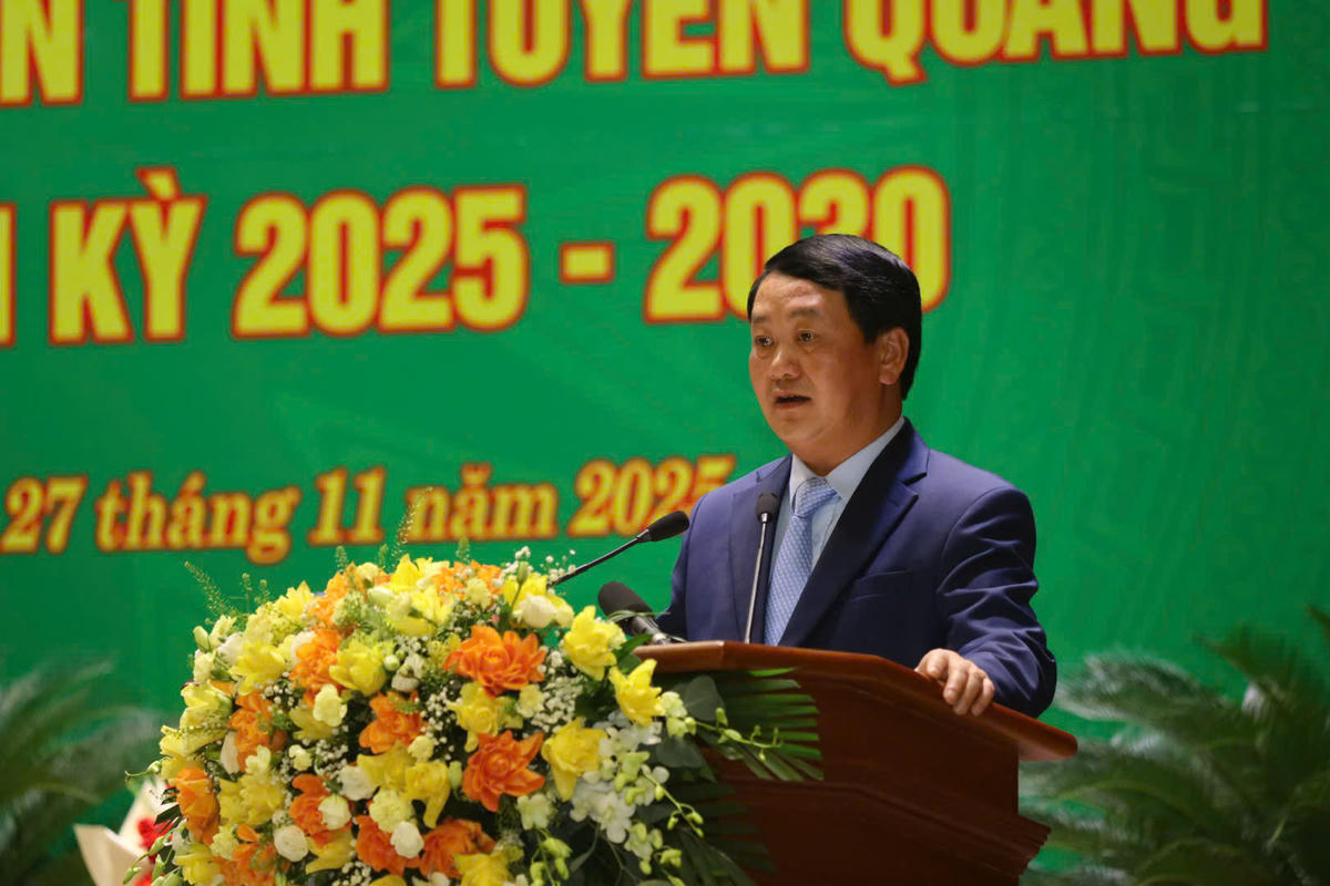 Bí thư Tỉnh ủy Tuyên Quang Hầu A Lềnh phát biểu tại Đại hội. Ảnh: Đ.S.