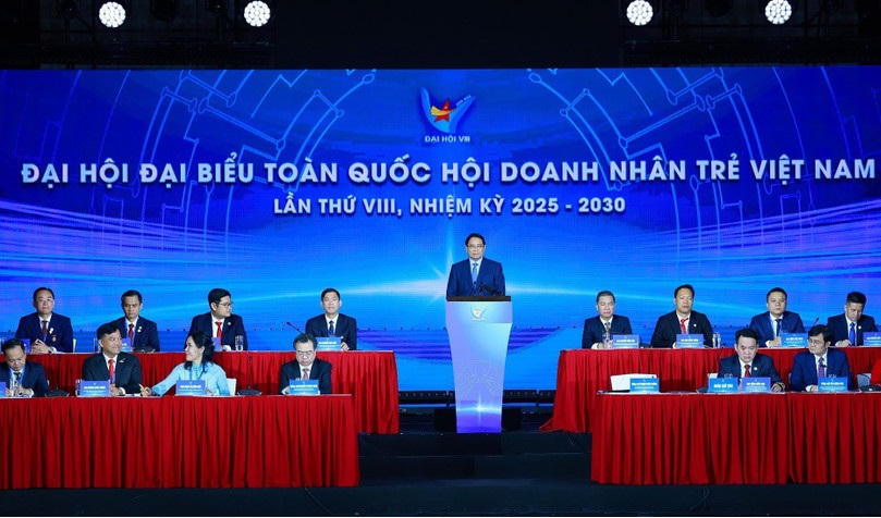 Thủ tướng: Doanh nghiệp, doanh nhân trẻ thực hiện 6 tiên phong, thi đua 6 nhất