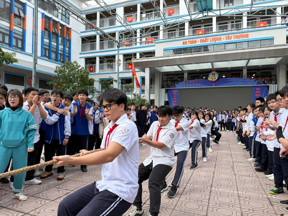 Đa dạng hoá các hoạt động giáo dục thể chất trong trường học để mọi học sinh đều được tham gia (ảnh: Trường THCS Thành Công- Hà Nội).