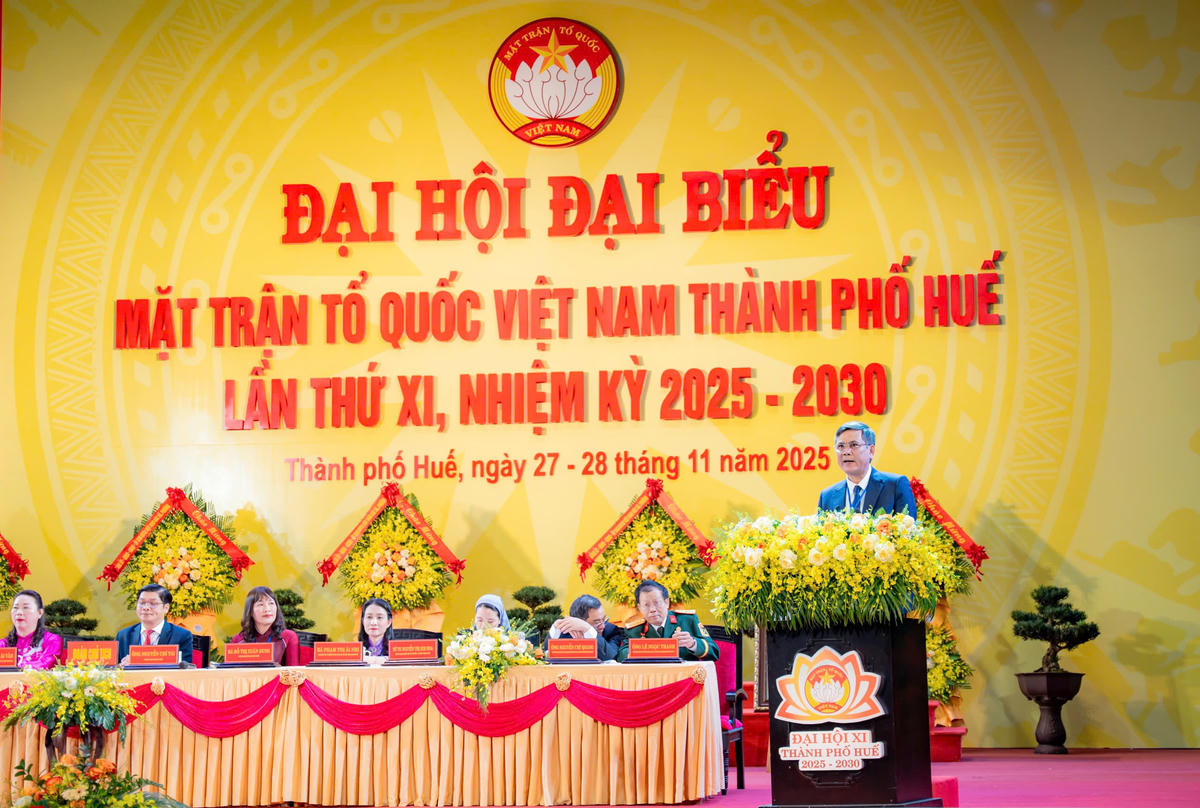 Ông Trần Thắng - Phó Bí thư Đảng ủy MTTQ, các đoàn thể Trung ương phát biểu chỉ đạo tại Đại hội. Ảnh: P.K.