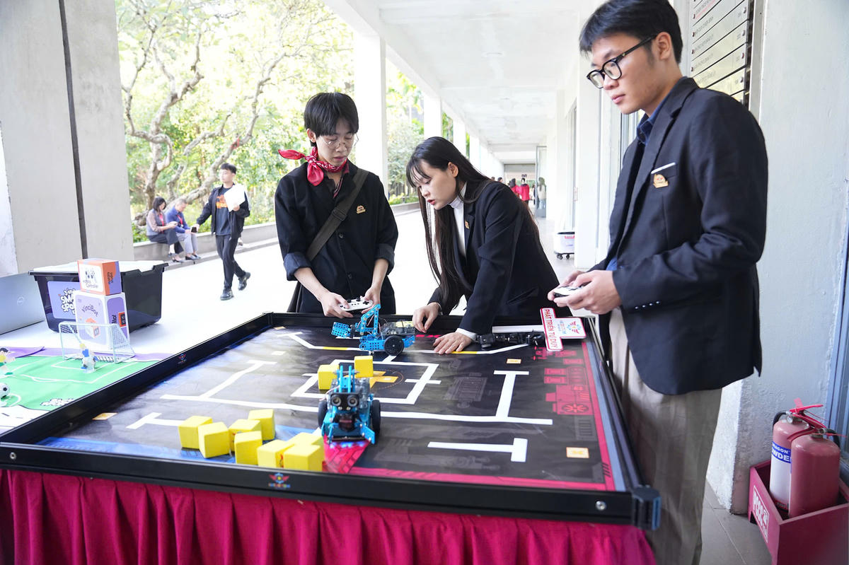 Cuộc thi năm nay diễn ra từ tháng 11/ 2025 đến tháng 4/2026, dành cho học sinh phổ thông trên phạm vi toàn quốc.