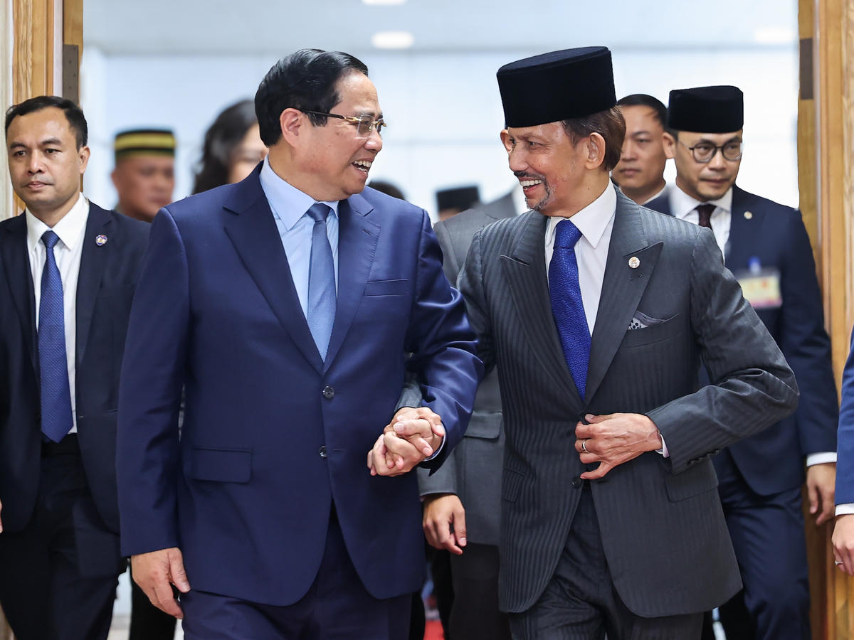 Thủ tướng Chính phủ Phạm Minh Chính nhiệt liệt chào mừng Quốc vương Haji Hassanal Bolkiah và Đoàn đại biểu cấp cao Brunei sang thăm Việt Nam - Ảnh: VGP/Nhật Bắc