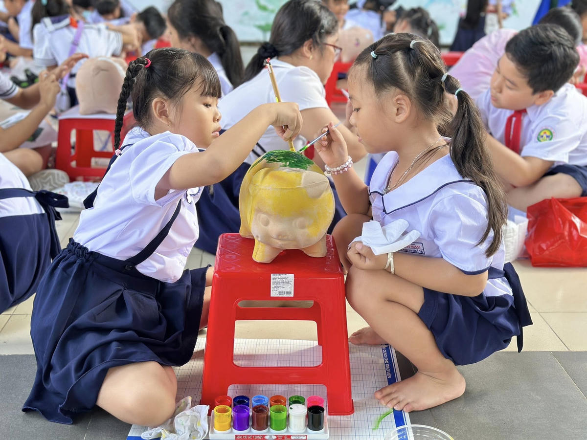 Học sinh Trường Tiểu học Võ Thị Sáu (Tây Ninh) trong giờ hoạt động ngoại khóa. Ảnh: NTCC.