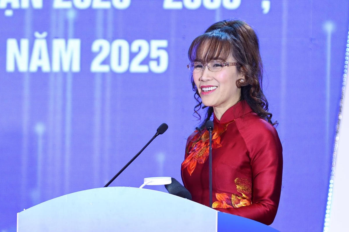 Tiến sĩ Nguyễn Thị Phương Thảo cam kết đồng hành dài hạn cùng Hội Liên hiệp Phụ nữ Việt Nam. Ảnh: VGP/Nhật Bắc.