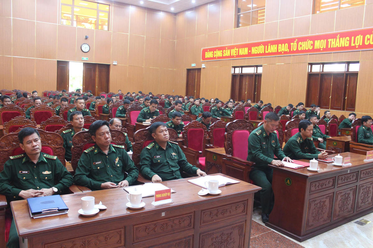 Cán bộ, chiến sĩ Bộ đội Biên phòng Đắk Lắk dự lễ phát động. Ảnh: Thùy Dung.