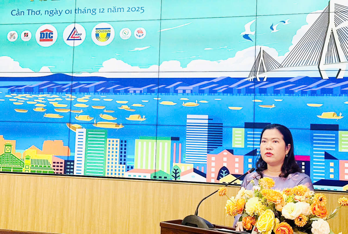 Bà Nguyễn Thị Ngọc Điệp, Phó Chủ tịch UBND TP Cần Thơ thông tin tại buổi họp báo. Ảnh TK&nbsp;