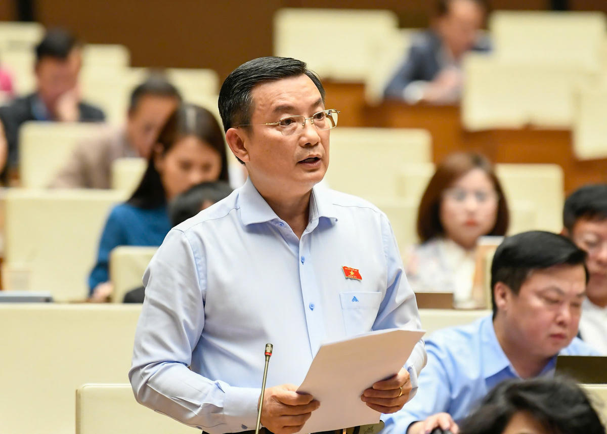 Chuyển đổi số không thể theo mô hình "trăm hoa đua nở” nhưng kín cổng cao tường