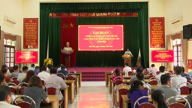 Xã Định Hóa (Thái Nguyên) đã tổ chức nhiều hội nghị tập huấn cho cán bộ làm công tác giảm nghèo tại địa phương. Ảnh: dinhhoa,thainguyen.gov