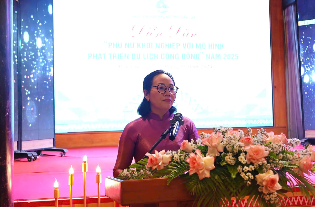 Chủ tịch Hội LHPN tỉnh Đắk Lắk Nguyễn Thị Hồng Thái chia sẻ tại Diễn đàn.