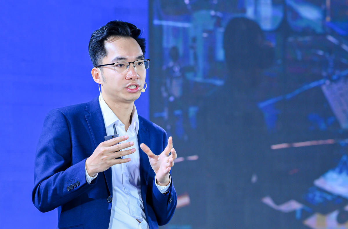 TS Nguyễn Trung Quân chia sẻ tại tọa đàm.