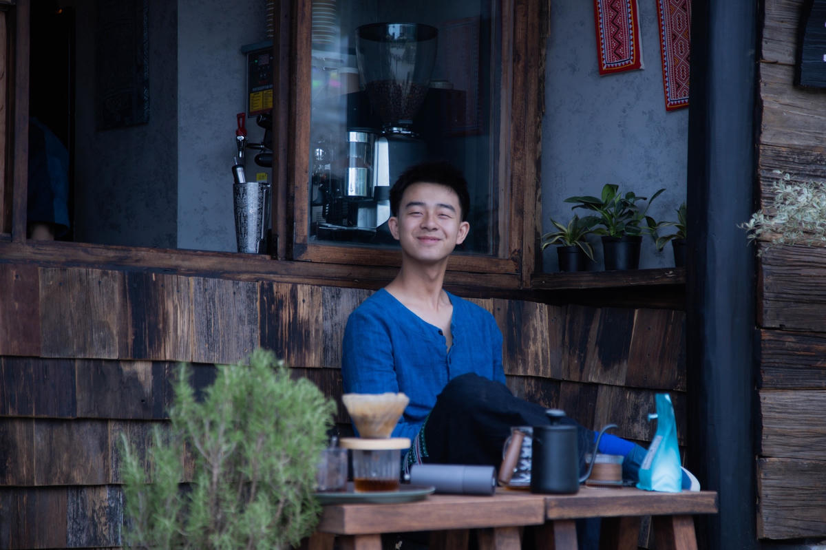 Sống qua 5 mùa đông ở Hà Giang, Hoàng nhận ra chính trong cái khắc nghiệt ấy, sự sống vẫn tìm được cách để tồn tại và rực rỡ.