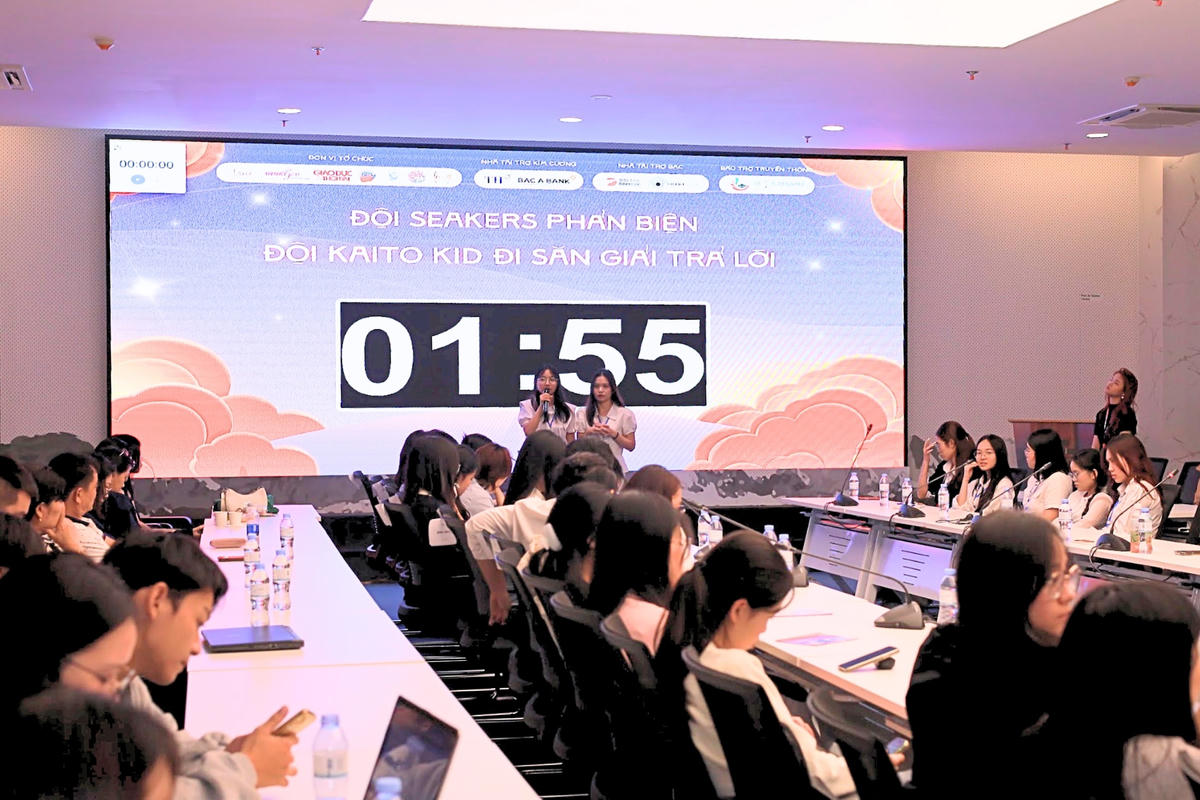 Nhóm Kaito Kid đi săn giải trong phần trả lời phản biện của đối thủ