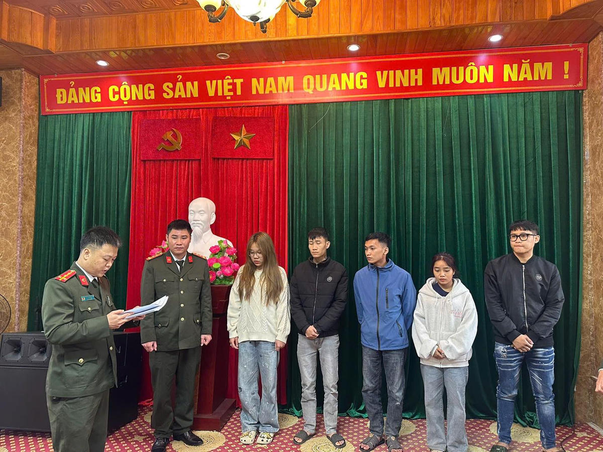 Cơ quan điều tra thực hiện các biện pháp tố tụng đối với 5 đối tượng. Ảnh: Công an tỉnh Tuyên Quang.