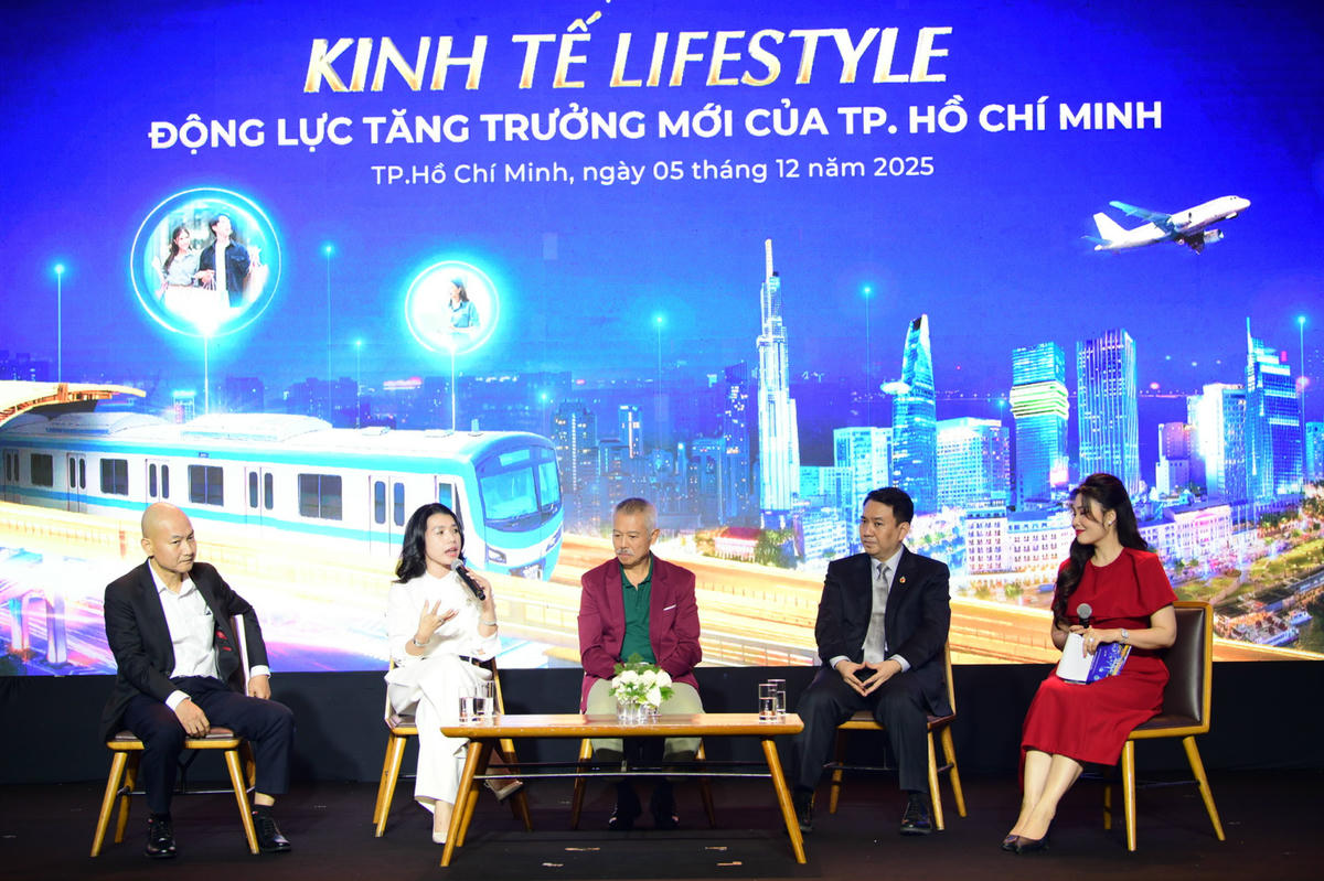 Các chuyên gia và nhà quản lý nói về xu hướng tiêu dùng mới. Ảnh: H.N