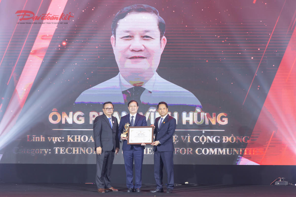 Lễ trao giải “Vinh danh Người truyền lửa”