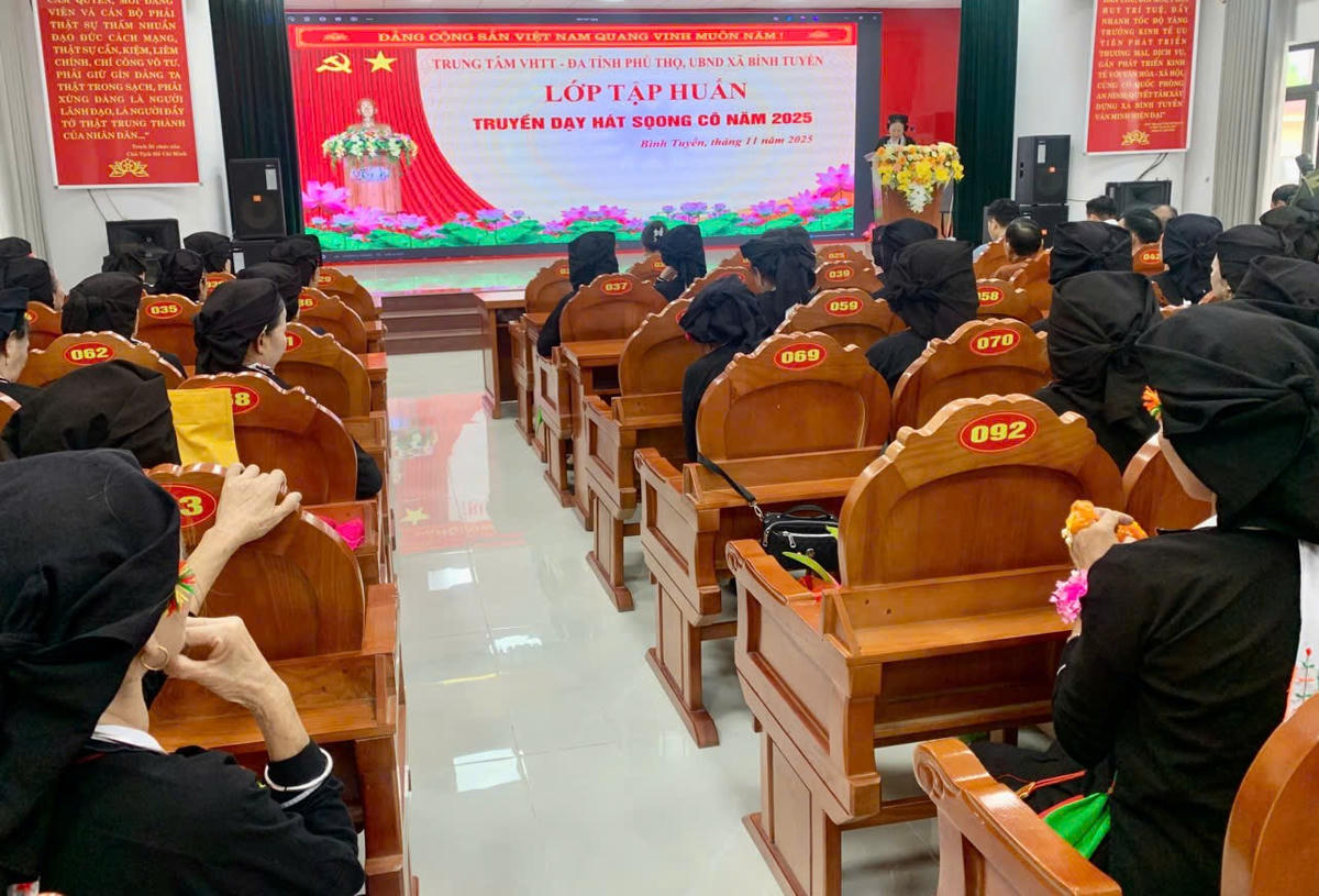 Lớp tập huấn hát Sọong cô xã Bình Tuyền. Ảnh: Q.Sinh