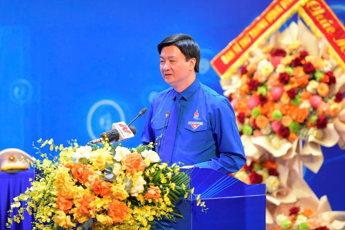 Ông Trần Ngọc Nam - Bí thư Tỉnh đoàn Ninh Bình phát biểu khai mạc đại hội. Ảnh: Trường Giang