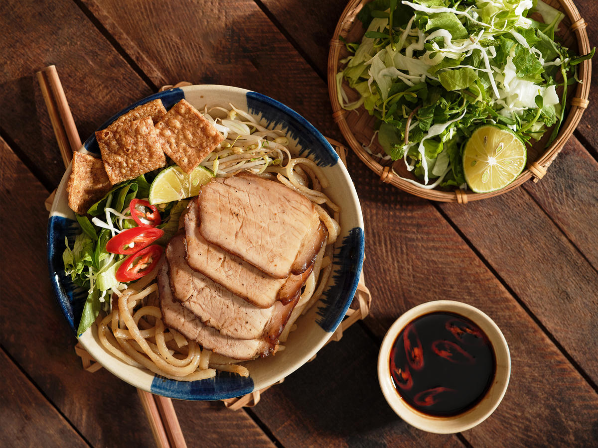 Cao lầu. Ảnh: Triều Phạm.