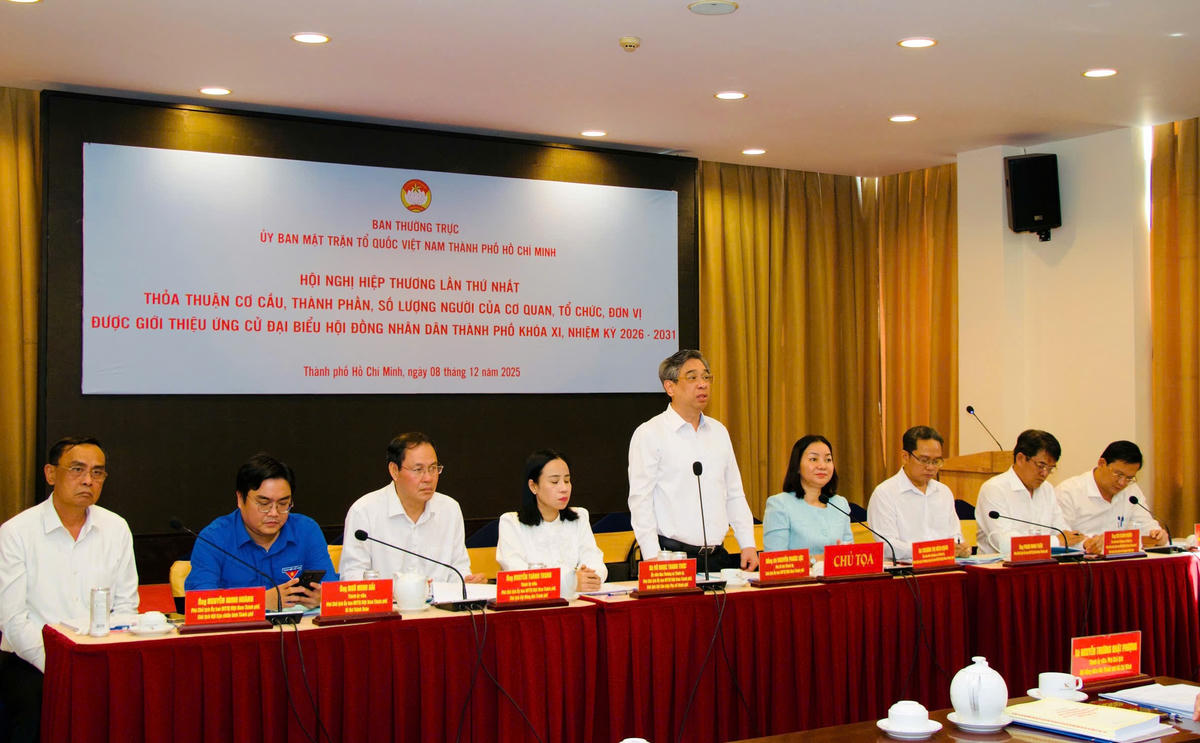 Ông Nguyễn Phước Lộc - Phó Bí thư Thành ủy, Chủ tịch Ủy ban Mặt trận Tổ quốc Việt Nam TP Hồ Chí Minh phát biểu tại hội nghị. Ảnh: A.H.