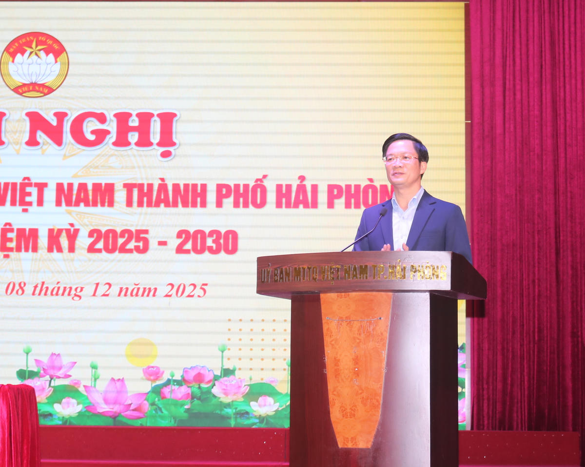 Phó Bí thư Thành ủy, Chủ tịch Ủy ban MTTQ Việt Nam thành phố Phạm Văn Lập phát biểu chỉ đạo tại hội nghị. Ảnh: PT.&nbsp;