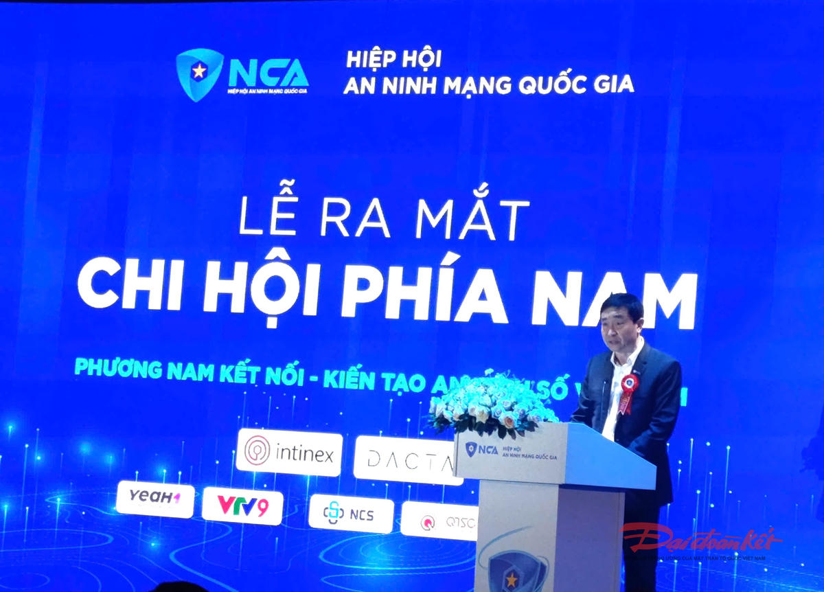 Trung tướng Nguyễn Minh Chính, Phó Chủ tịch Thường trực Hiệp hội NCA, nguyên Cục trưởng Cục A05 - Bộ Công an phát biểu tại Lễ ra mắt. Ảnh: Hồng Phúc.