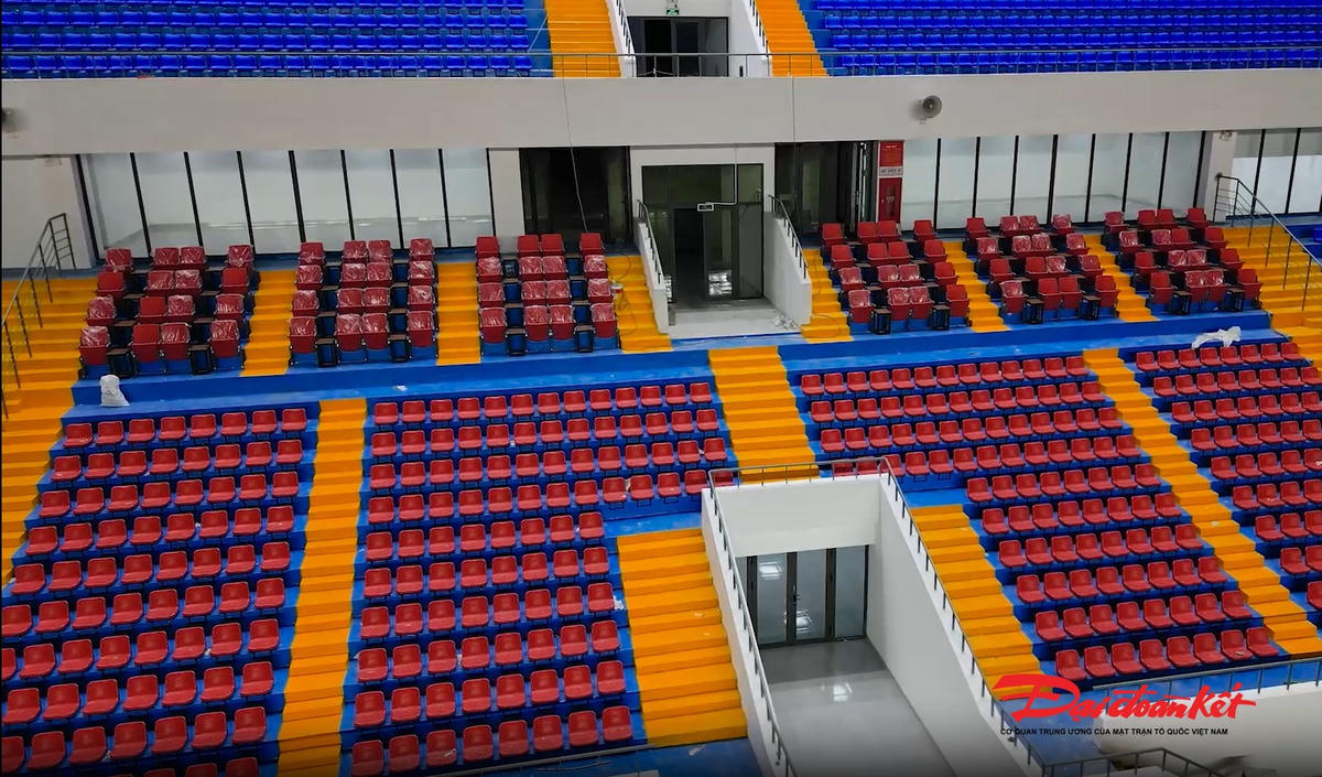 Khu vực khán đài Vip. Ảnh: Toán Nguyễn.