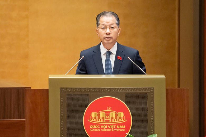 Chánh án Tòa án nhân dân tối cao Nguyễn Văn Quảng trình bày Báo cáo kết quả công tác năm 2025 của ngành tòa án nhân dân. Ảnh: Quang Vinh