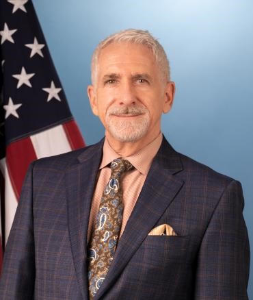 Ông Bret Koplow - Quyền Giám đốc Trung tâm Sản phẩm Thuốc lá (CTP) thuộc FDA Hoa Kỳ. Nguồn: FDA.