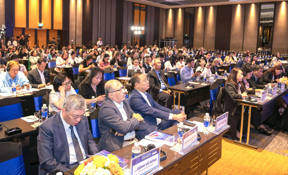 Diễn đàn quy tụ các cơ quan quản lý, chuyên gia và doanh nghiệp hai nước nhằm nhìn lại chặng đường hợp tác, định hướng phát triển thương mại trong giai đoạn mới. Ảnh; S.X