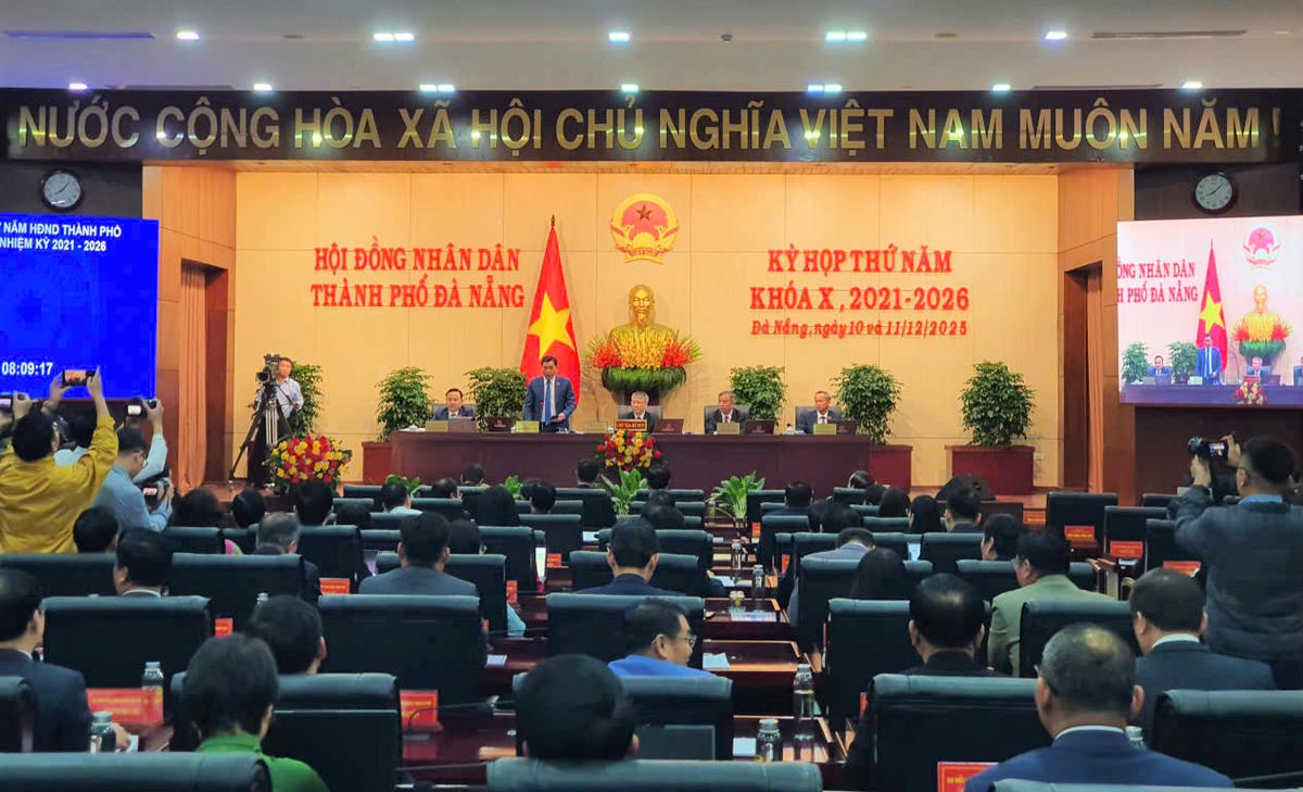 Quang cảnh kỳ họp thứ 5, HĐND TP Đà Nẵng khóa X, nhiệm kỳ 2021-2026. Ảnh: Chí Đại.