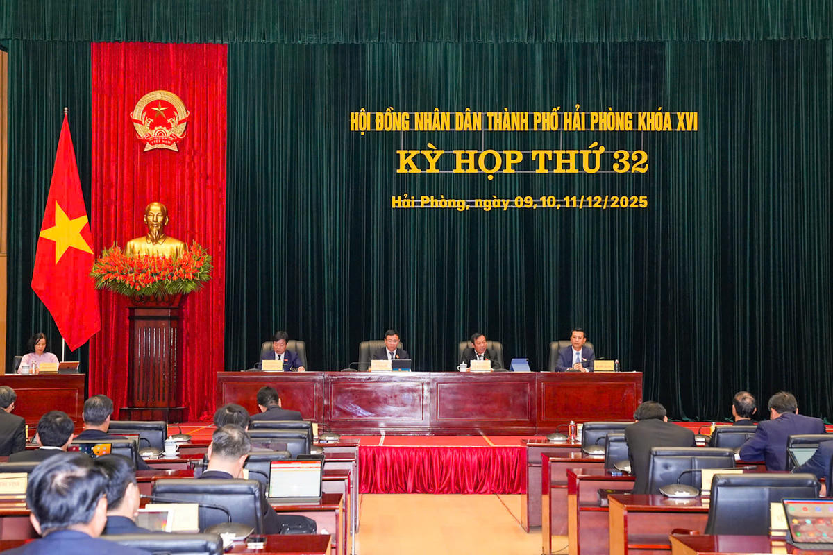 Quang cảnh kỳ họp. Ảnh: ĐT.