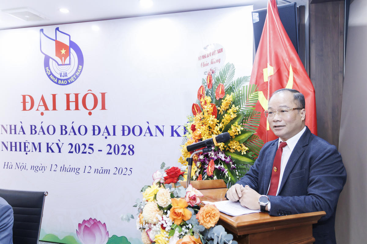 TS Nguyễn Đăng Khang, Phó Tổng Biên tập Báo Đại đoàn kết phát biểu chỉ đạo Đại hội. Ảnh: Quang Vinh.