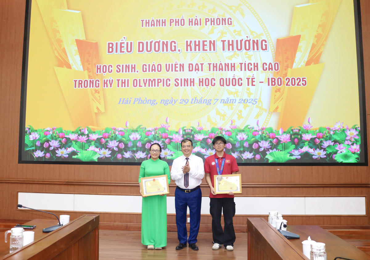 Hải Phòng xây dựng nhiều chính sách đặc thù trong tuyển chọn, đãi ngộ giáo viên, cán bộ quản lý và chuyên gia tham gia đào tạo, bồi dưỡng học sinh giỏi. Ảnh: CTV. 