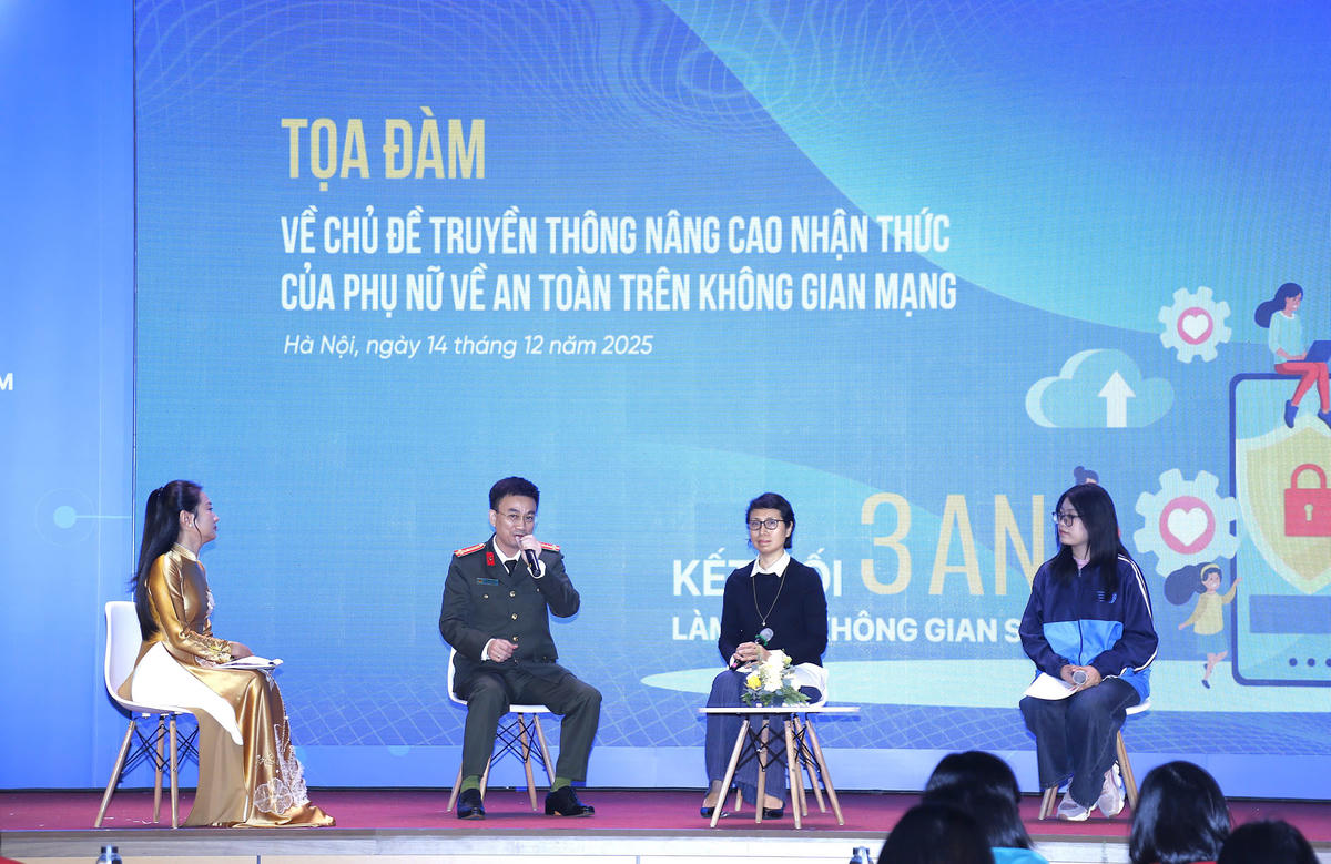 Toạ đàm về chủ đề Truyền thông nâng cao nhận thức của phụ nữ về an toàn trên không gian mạng.