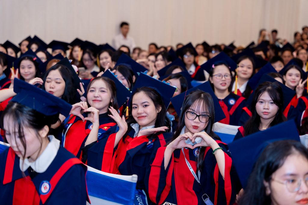 Sinh viên Trường Cao đẳng Y Dược Sài Gòn trong lễ trao bằng tốt nghiệp năm 2025. Ảnh: cdyduocsaigon.edu.vn.