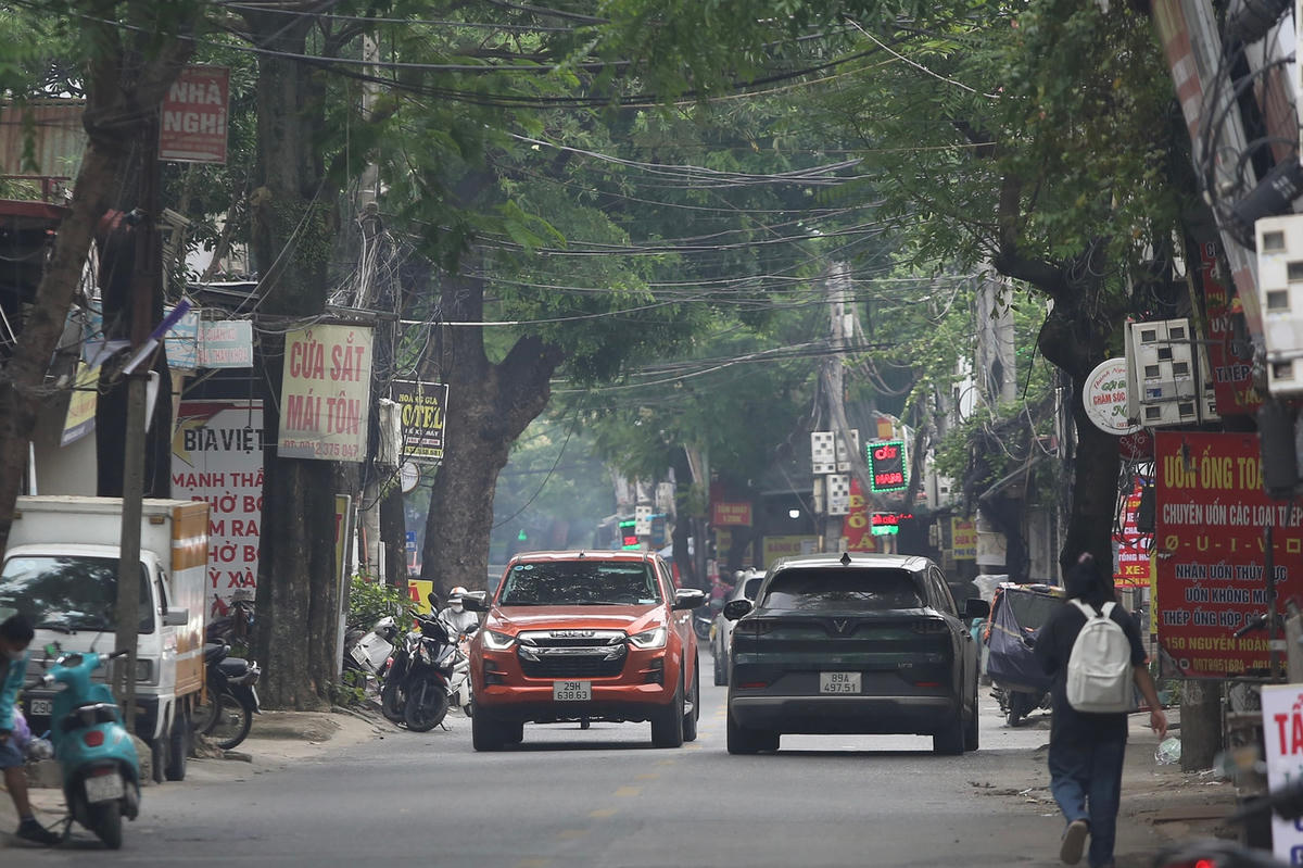 Hiện trạng tuyến đường Nguyễn Hoàng Tôn.