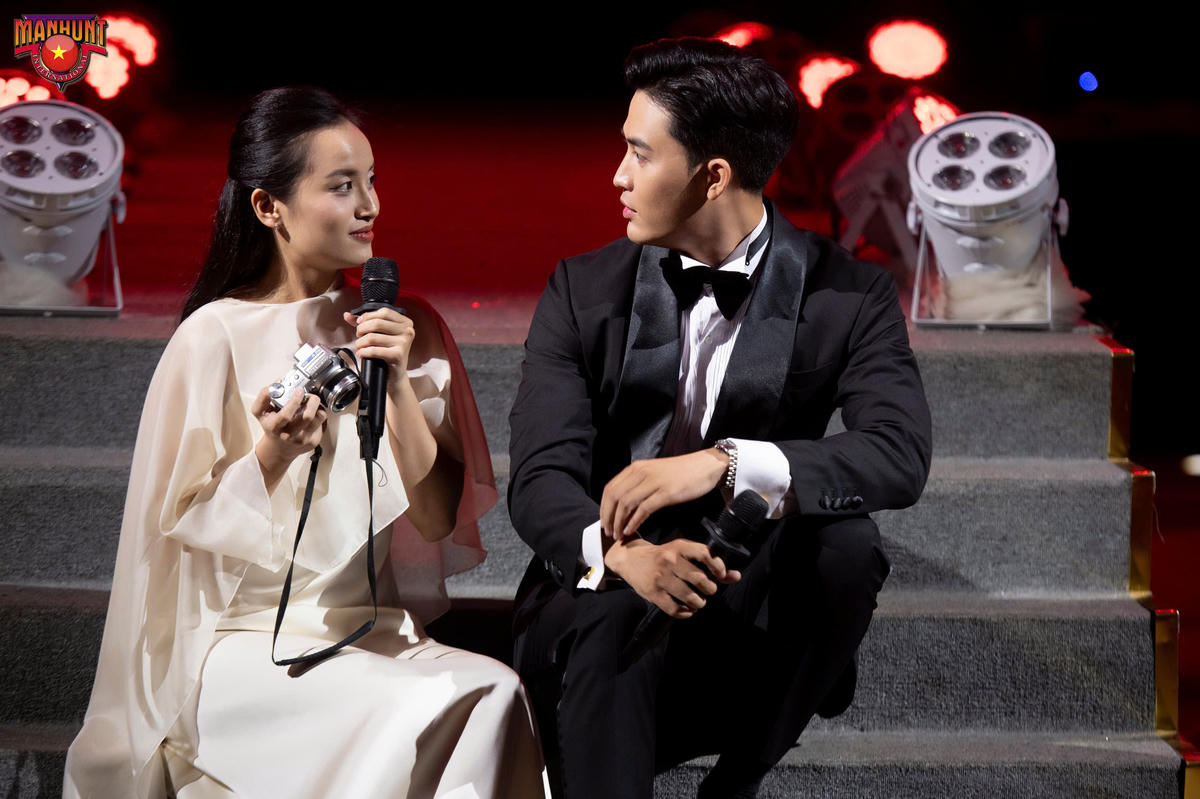 Trung Tuấn nhập vai trong phần thi tài năng của mình. Ảnh: BTC.