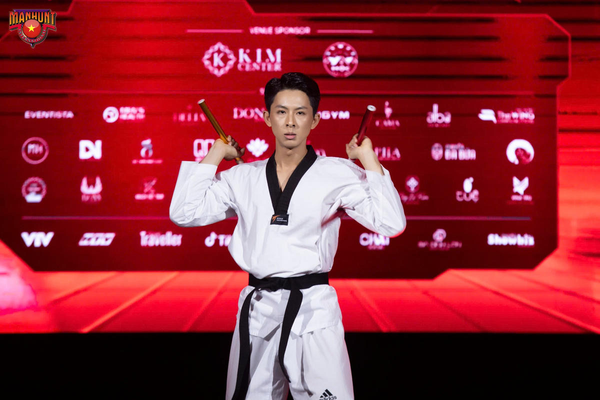 Nguyễn Thế Duy với phần trình diễn võ thuật Taekwondo. Nguồn: BTC.