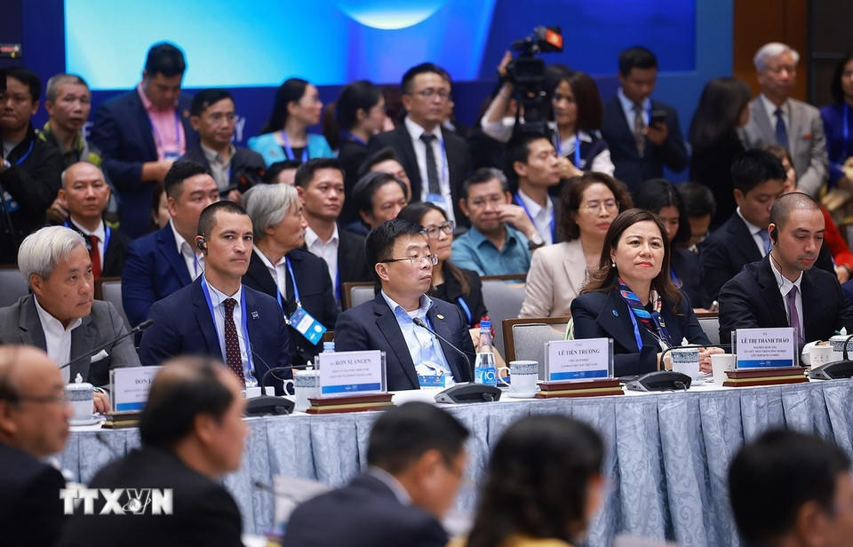 Các đại biểu tham dự Diễn đàn Kinh tế Việt Nam 2025, triển vọng 2026. (Ảnh: Dương Giang/TTXVN).