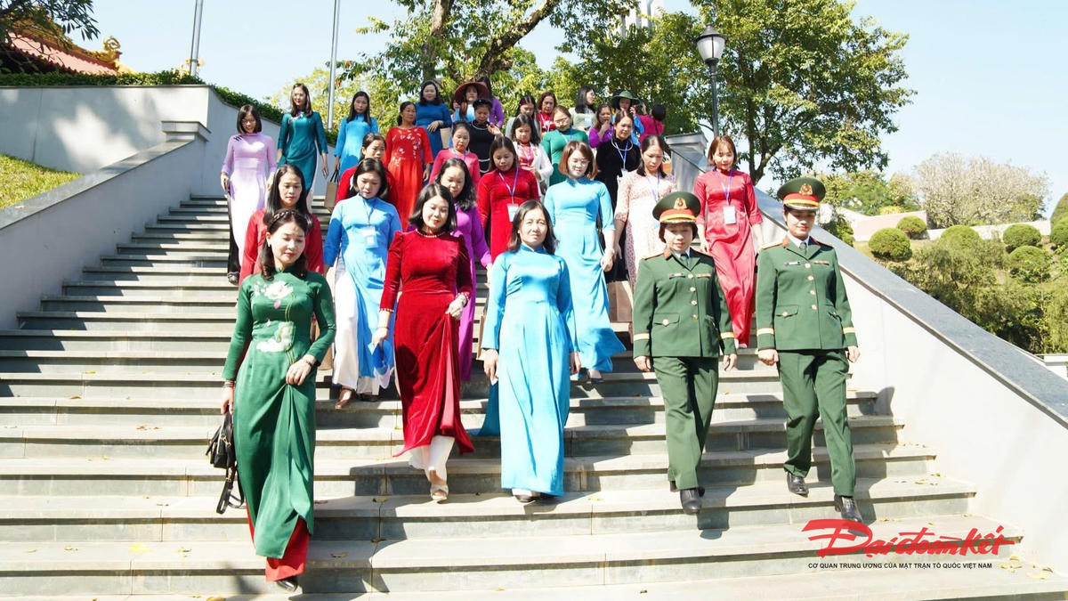 Phụ nữ Thái Nguyên tự tin vững bước trong sự nghiệp và phát triển kinh tế. Ảnh: Toán Nguyễn.