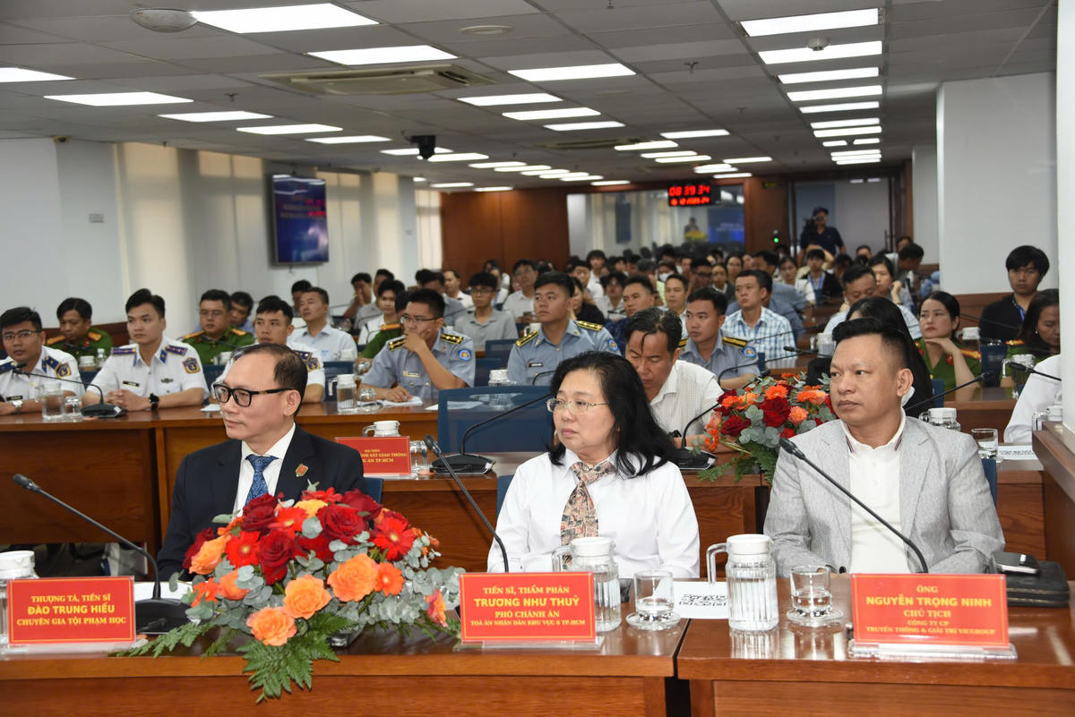 Quang cảnh hội nghị. Ảnh: H.Phúc.