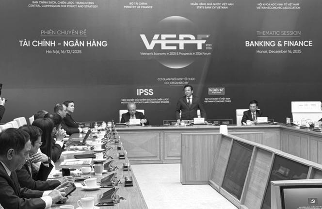   Phiên chuyên đề Tài chính - Ngân Hàng của diễn đàn.