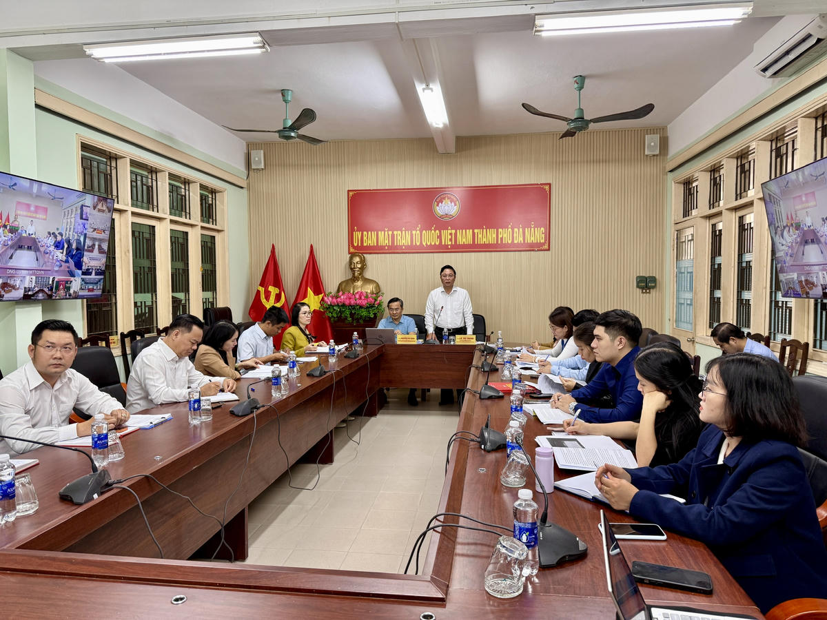 Hội nghị tổ chức trực tuyến, với điểm cầu trung tâm tại cơ quan Ủy ban Mặt trận Tổ quốc Việt Nam TP Đà Nẵng. Ảnh: Nguyễn Tú.