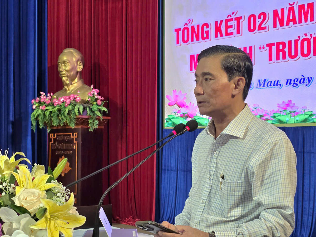 Tiến sĩ Lê Hoàng Dự, Phó giám đốc Sở Giáo dục và Đào tạo tỉnh Cà Mau phát biểu tại Hội nghị. Ảnh: Nguyên Du