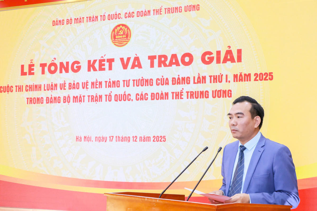 Đồng chí Nguyễn Minh Chung, Trưởng ban Tuyên giáo và Dân vận Đảng ủy MTTQ, các đoàn thể Trung ương phát biểu tại buổi lễ.