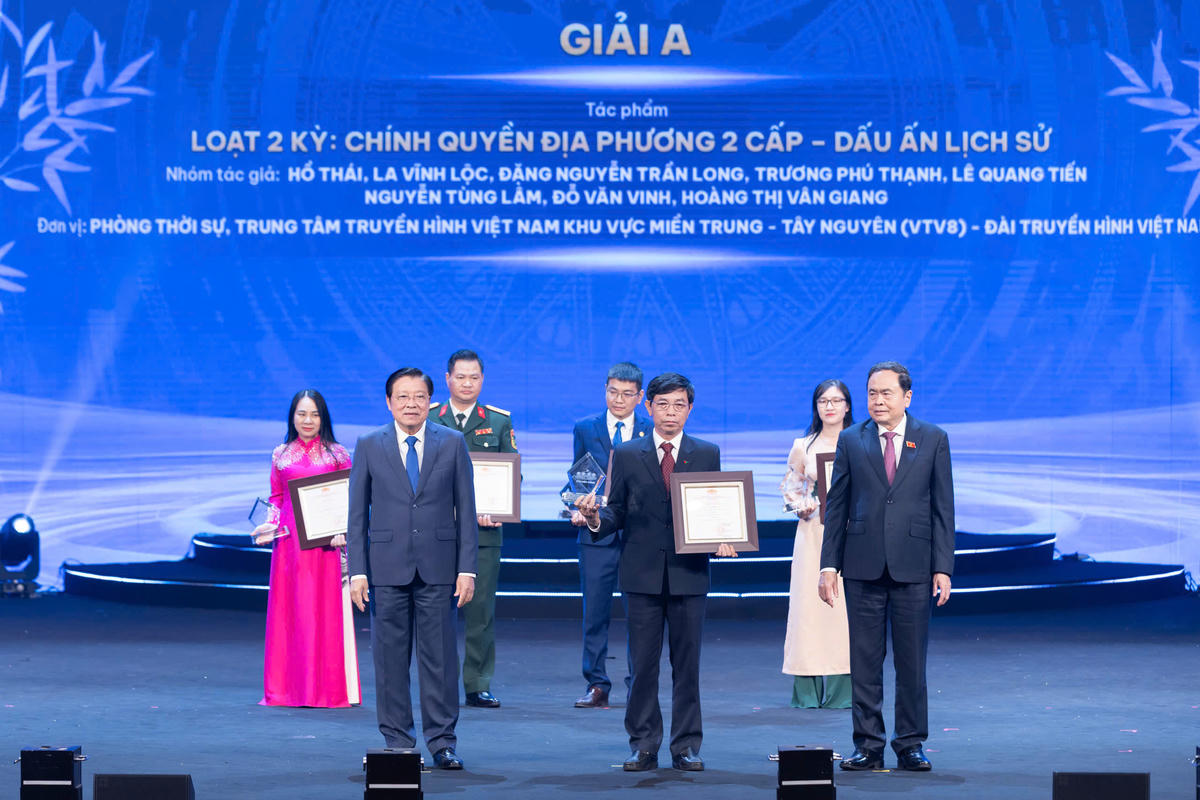 64 tác phẩm được trao giải Diên Hồng lần thứ tư