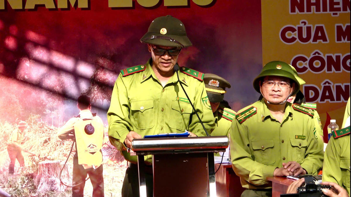 Ông Huỳnh Nghĩa Hiệp – Trưởng ban Chỉ huy diễn tập chữa cháy rừng phát biểu: Ảnh:VQG.