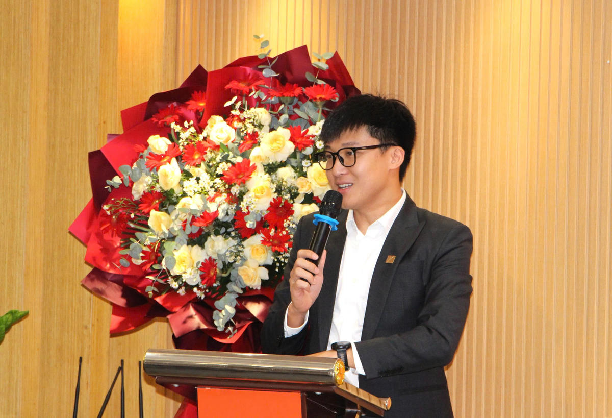 Ông Nguyễn Phú Đức - Giám đốc Quỹ Khởi sự Từ Tâm chia sẻ về hoạt động thiện nguyện của Quỹ. Ảnh: Quốc Định