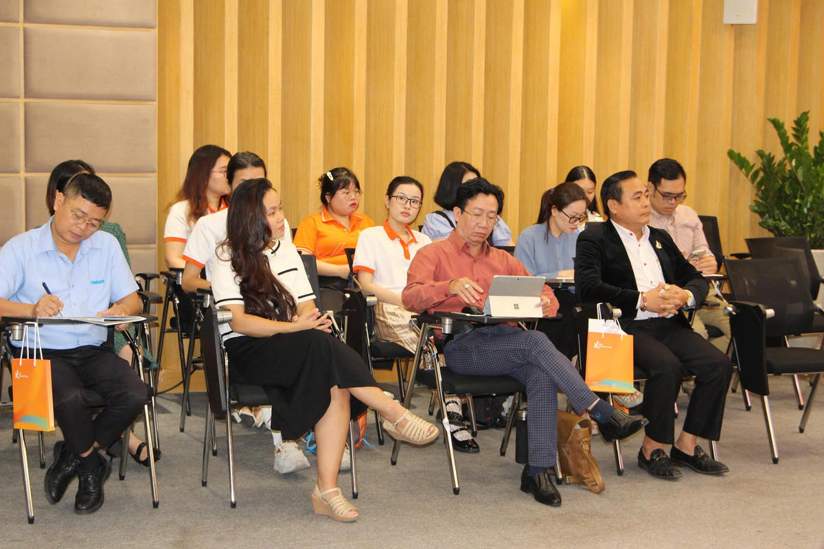 Các đại biểu tham dự hội thảo. Ảnh: Quốc Định