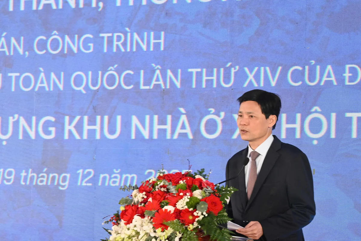 Phó Chủ tịch HĐND TP Hà Nội Phạm Quý Tiên phát biểu tại buổi lễ.